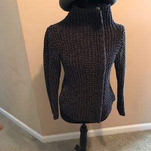 Gap XS stylish, heavy knit black sweater